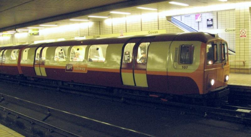 Subway SPT livery: Glasgow Subway car 107 in SPT carmine and cream livery. (Govan, 1st Sept 2007) Photo of Subway SPT livery