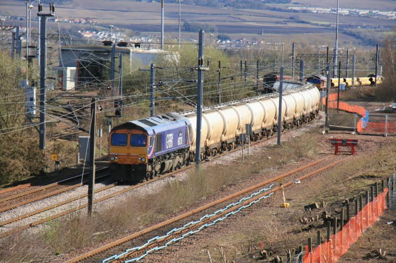Sheffield Tuesday on 6S45: 66726 Photo of Sheffield Tuesday on 6S45