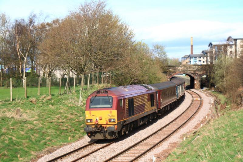 67024 on the rear of 5B24: 67024 on the rear with 67021 on 5B24 13.29 Perth to Millerhill passing Cameron Toll on 06/04/2011 taken from a small stepladder. Photo of 67024 on the rear of 5B24