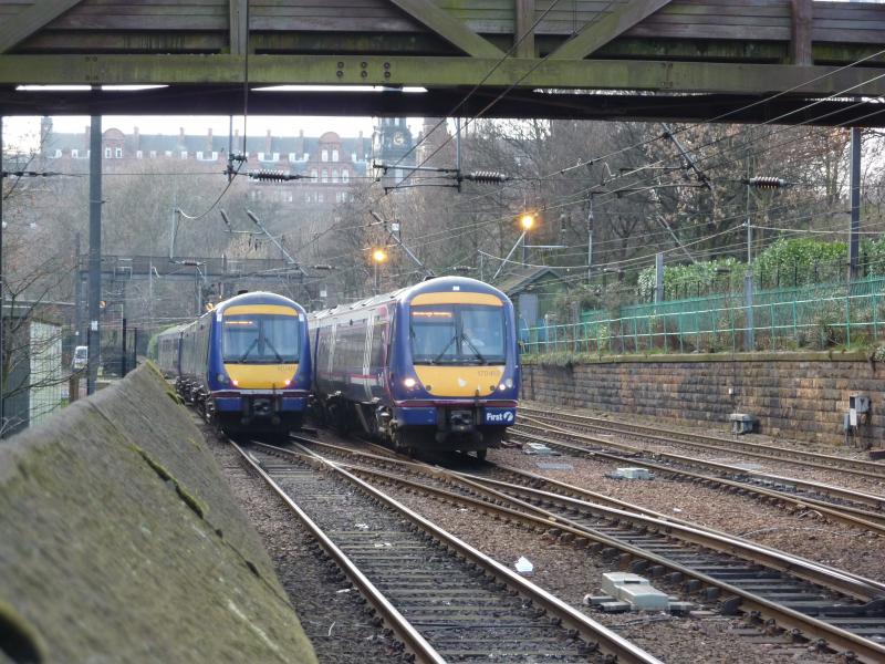 170410, 170413: 170410, 170413 in Edinburghs Princes Street Gardens on 7 March 2011. Photo of 170410, 170413