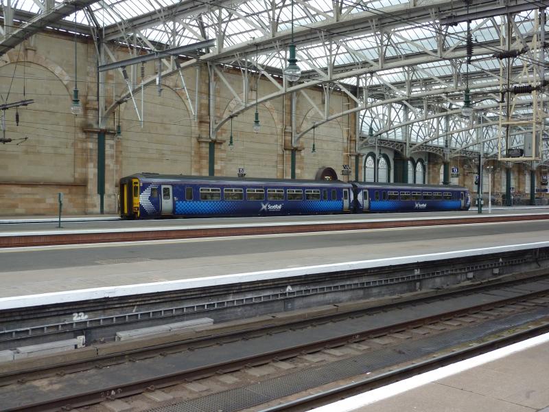 156430: 156430 departing Glasgow Central on 7 March 2011. Photo of 156430