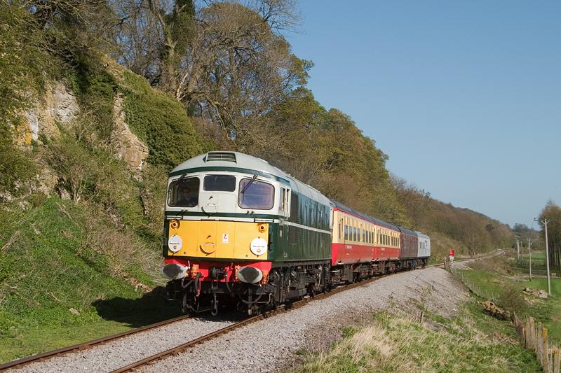 Photo of D5310 near Wensley