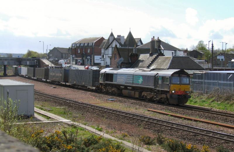 66425 with 4A13 at Larbert.: 66425 with 4A13 at Larbert. Photo of 66425 with 4A13 at Larbert.