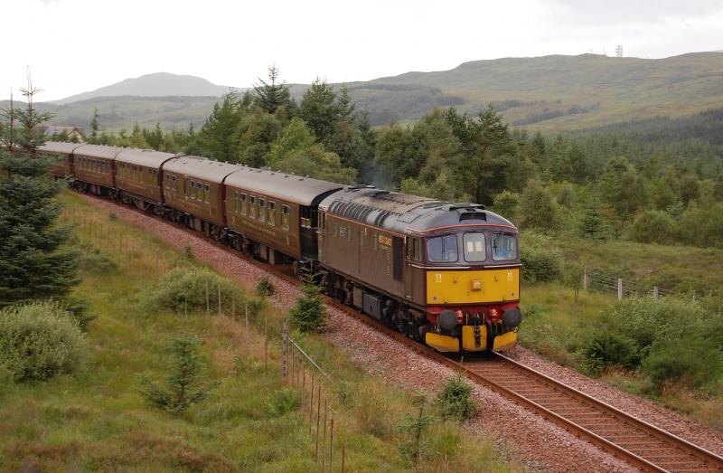 33029: Passing Achnabobane with the Royal Scotsman Photo of 33029