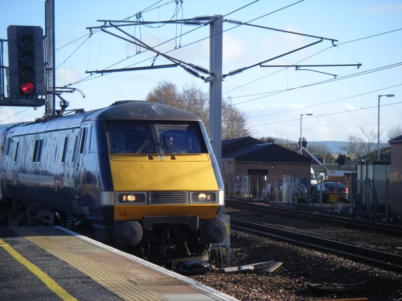 class 91: Heading to glasgow crawling past carstairs. Photo of class 91