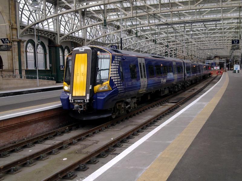 Photo of 380109 at Glasgow Central