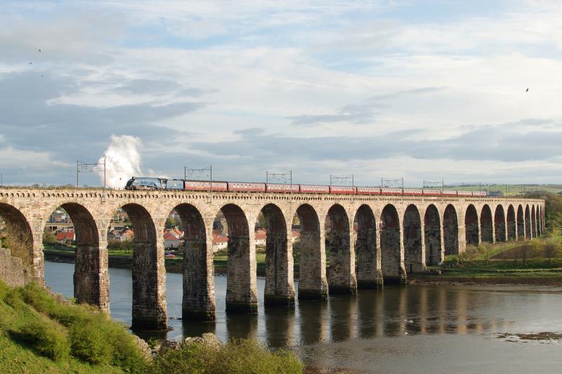60007_Berwick: 60007 SIR NIGEL GRESLEY crosses the Royal Border Bridge at Berwick with the Great Britain IV running as 1Z20 Kings X - Edinburgh on 16th April 2011. Photo of 60007_Berwick