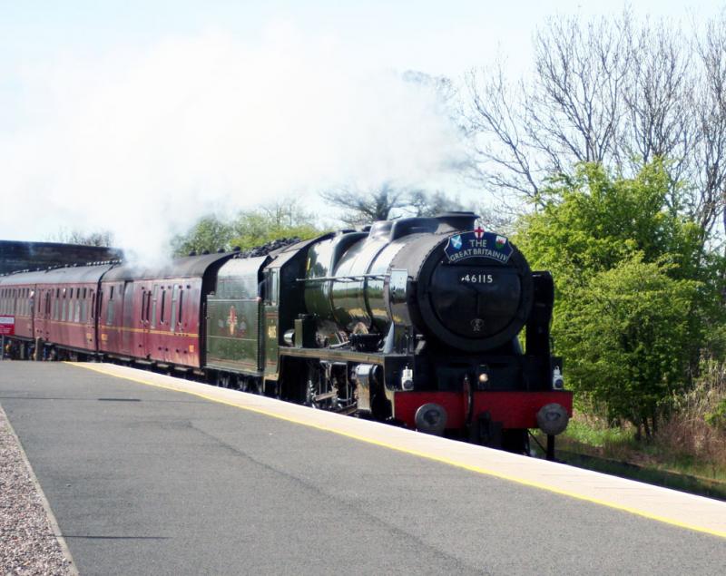 Steaming thro Leuchars: 46115 powering thro' Leuchers station @ 1120 - 17th April 2011 Photo of Steaming thro Leuchars