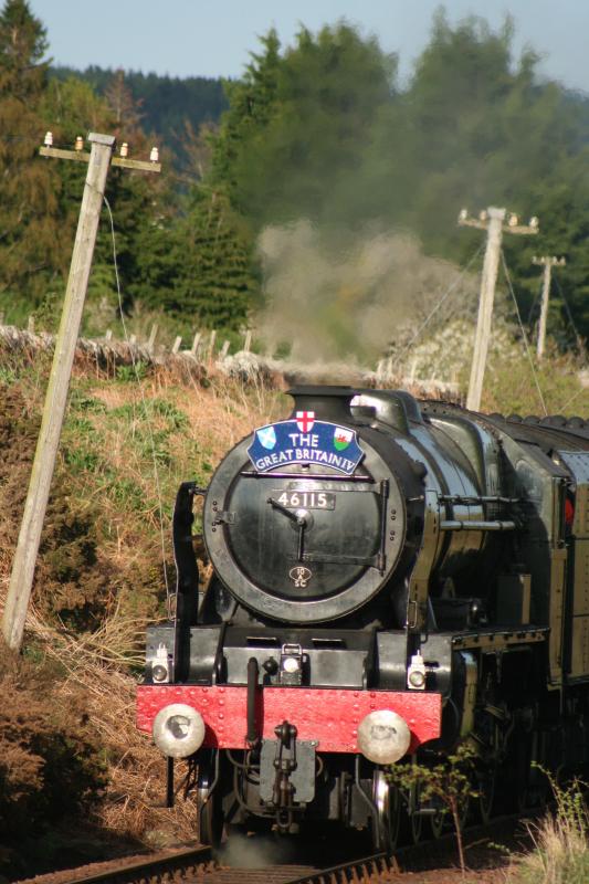 46115 on GBIV: LMS Royal Scot Class 46115 Scots Guardsman passes through Alves (between Elgin and Forres) on it's run from Aberdeen to Inverness on 17 Apr 2011. Photo of 46115 on GBIV
