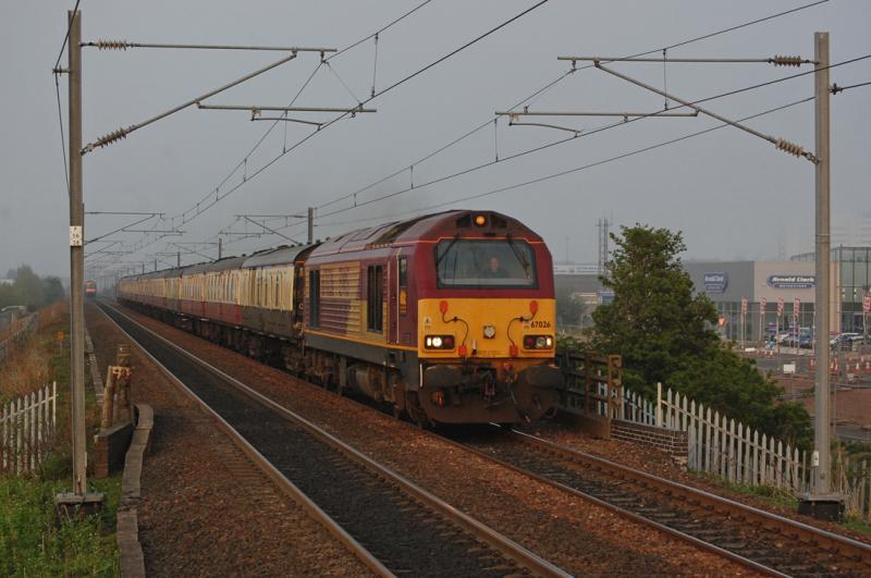 67026 on 1Z43 1815 Berwick - Dumbarton Central at Edinbrugh Park: 67026 on 1Z43 1815 Berwick - Dumbarton Central at Edinburgh Park on Friday 22/04/2011 at 1927 Photo of 67026 on 1Z43 1815 Berwick - Dumbarton Central at Edinbrugh Park