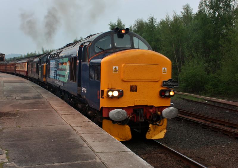 IMG_2638.JPG: 1Z22 37218 37607 depart perth on PATHFINDER TOURS easter highlander. Photo of IMG_2638.JPG