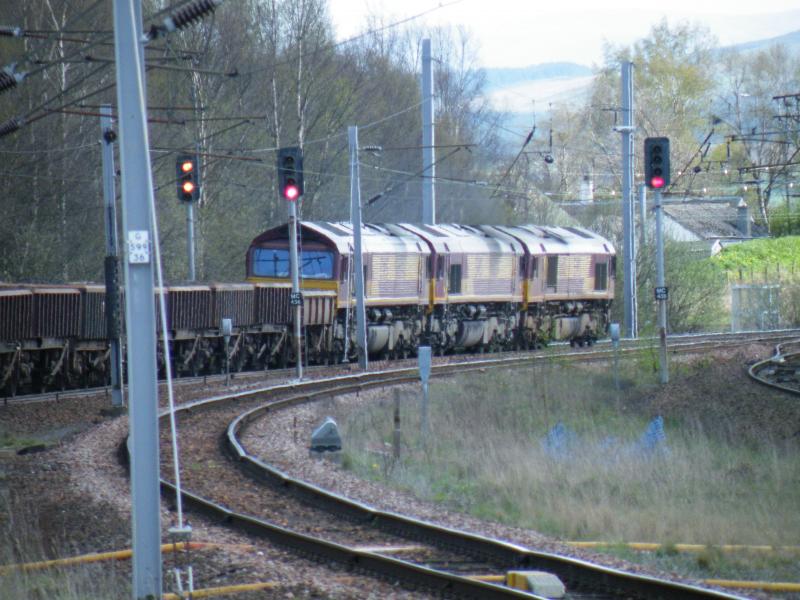 Triple 66: Triple header 66 pulling ballast Photo of Triple 66