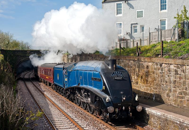 Sir Nigel Gresley: 60007 powers into Kinghorn station before the cloud arrived and the day became too warm to get any exhaust from the A4. 24 April 2011 Photo of Sir Nigel Gresley