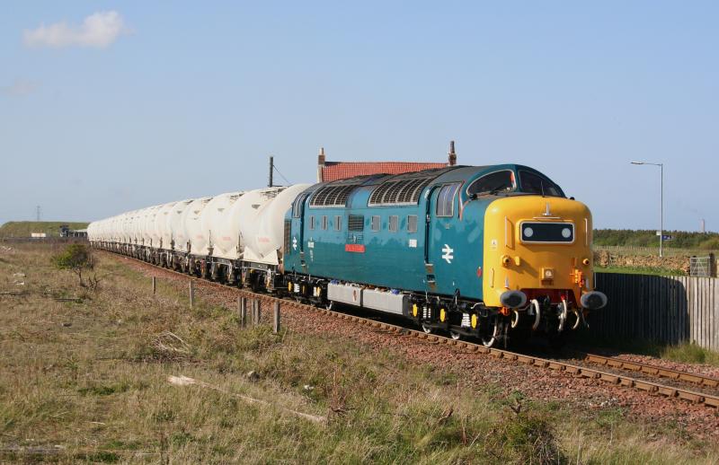 55022 6N32 North Blyth branch: 55022 approaches a manually (by train crew) operated crossing on the North Blyth branch while working 6N32 Lynemouth to North Blyth empty tanks on 27th April 2011 Photo of 55022 6N32 North Blyth branch