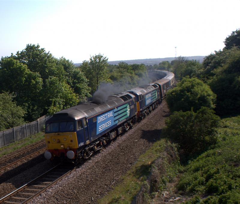 47832 + 47501 DRS Cruise Saver Express 30 april 2011: on the bridge at leeds Photo of 47832 + 47501 DRS Cruise Saver Express 30 april 2011