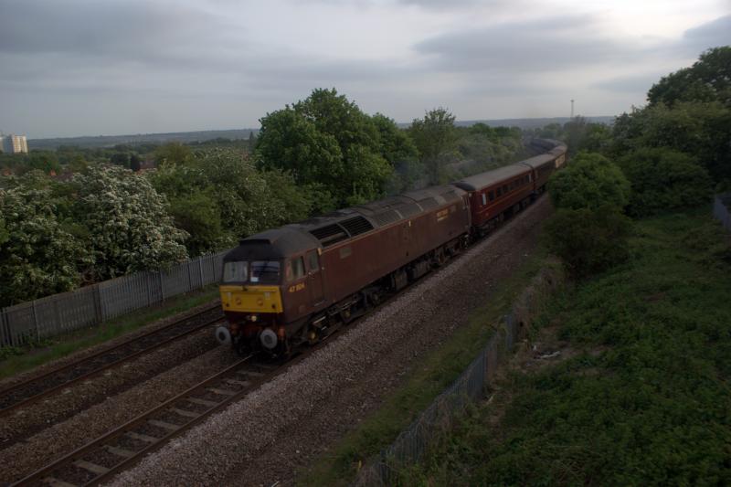 47804 and 47 on the ecs April 29, 2011: on the bridge leeds Photo of 47804 and 47 on the ecs April 29, 2011