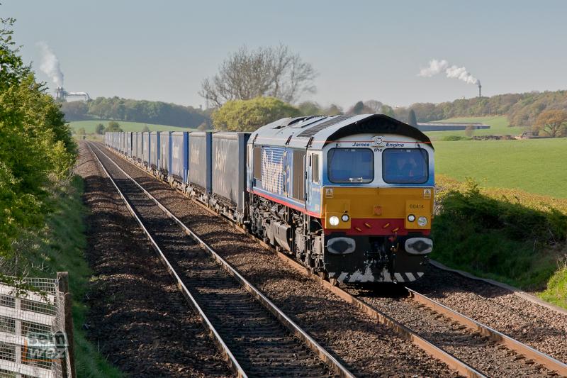 2011 Apr 23 - 66414 4Z48 Inverness-Mossend @ Plean: Submitted with gratitude and thanks to all at scot-rail.co.uk. Photo of 2011 Apr 23 - 66414 4Z48 Inverness-Mossend @ Plean
