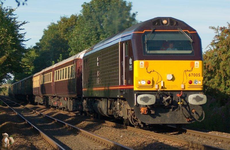 67005: 67005 Queen's Messenger Photo of 67005