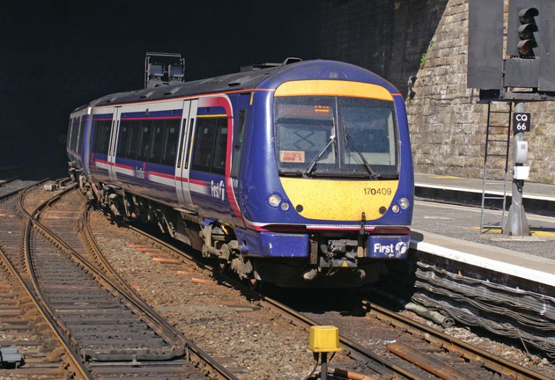 170409: 170409 enters Glasgow Queen Street with a service from Aberdeen on 28th April Photo of 170409