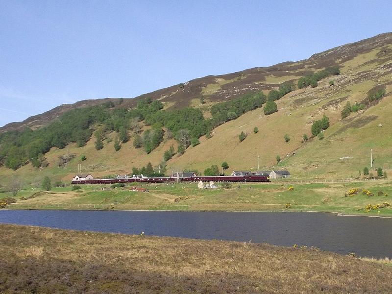 The Royal Scotsman at Balnacra.: 47851 at Balnacra with 1H81, the 08:45 Kyle -Carrbridge leg of the first Royal Scotsman Classic Tour of 2011. Photo of The Royal Scotsman at Balnacra.