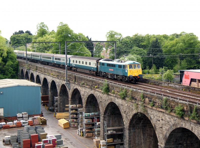 86101 Slateford 6th May 2011: 86101 Preserved by the AC Loco Group passing Slateford on 6th May 2011 working 1Z86 charter train from Watford Junction to Edinburgh. Photo of 86101 Slateford 6th May 2011