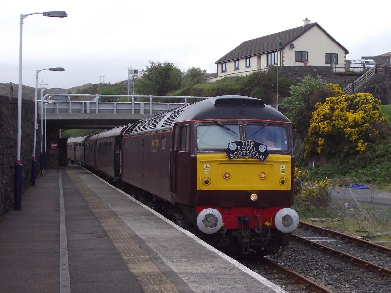 57001 at Kyle: 57001 arrives in Kyle Down (most unusual) with 1H80, the 10:00 Keith - Kyle.
Only the 2nd 57 to reach Kyle (57601 obviously the other). Photo of 57001 at Kyle
