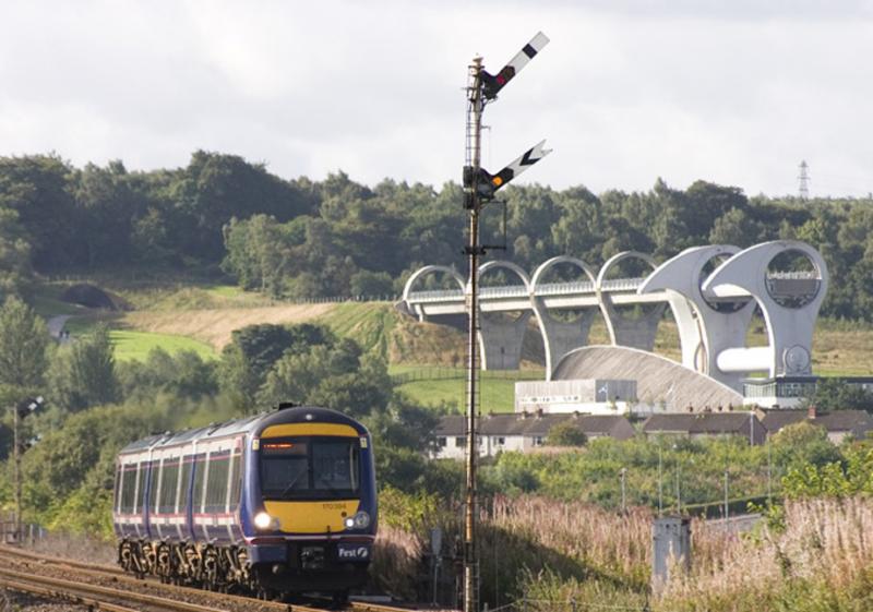 Larbert and Wheel: Photo of Larbert and Wheel