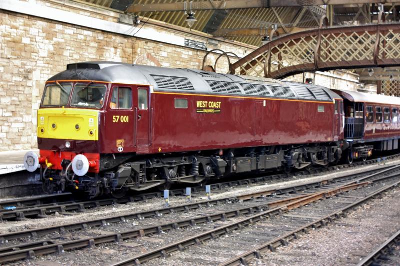 IMG_2901.JPG: 57001 has a rest before hauling 1H82 to dundee later. Photo of IMG_2901.JPG