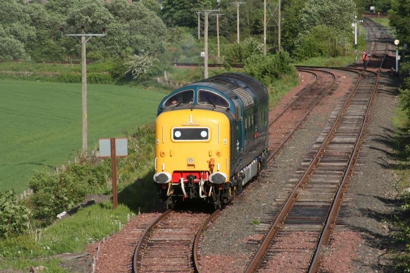 55022 departs Manuel for Boness 18/05/2011: Photo of 55022 departs Manuel for Boness 18/05/2011