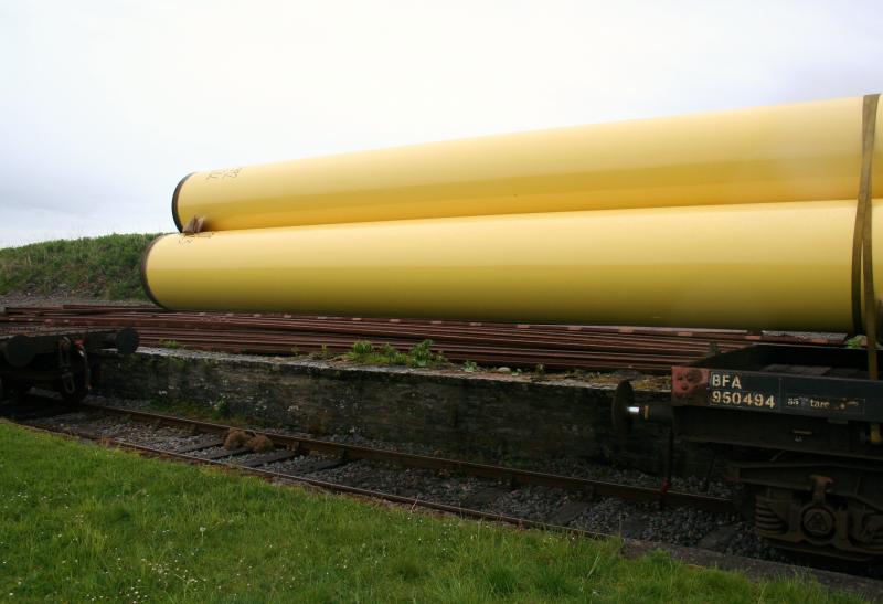Long Pipes: A rare view of an overhanging pipe during shunting at Georgemas Junction Photo of Long Pipes