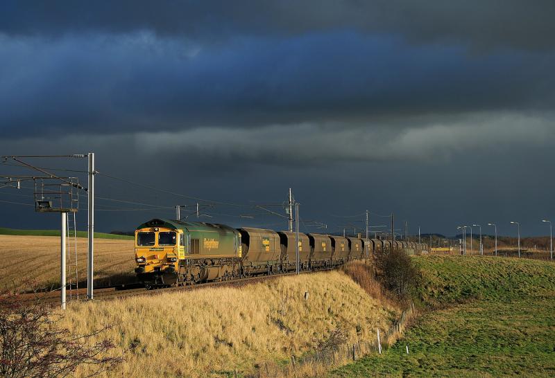Storm's a Comin': Photo of Storm's a Comin'
