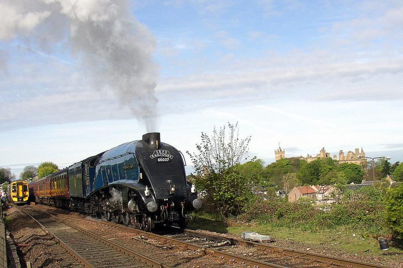 Forth Circle : Sir Nigel Gresley departs Linlithgow on the first Forth Circle excursion. Photo of Forth Circle