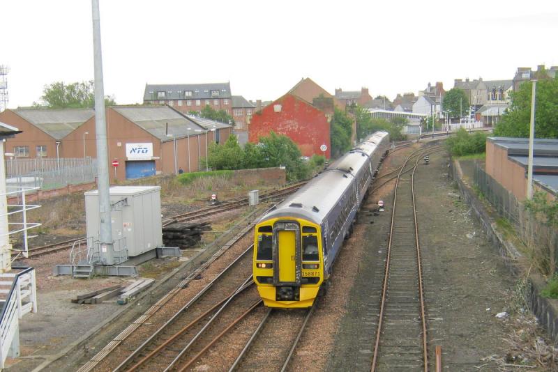 158 at Arbroath: 158871 with 170434 at rear leaves Arbroath with an Edinburgh-Aberdeen train on 25/05/2011. Photo of 158 at Arbroath