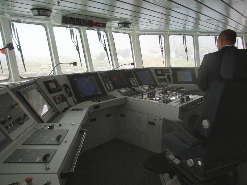 MV Finlaggan Bridge: MV Finlaggan Bridge Photo of MV Finlaggan Bridge