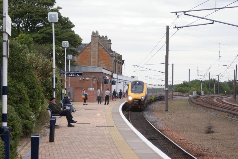 CC Voyager: This Aberdeen-bound Cross Country 221 'Voyager' arrives at Dunbar , makes a stop on the station's loop , northbound on the ECML Photo of CC Voyager