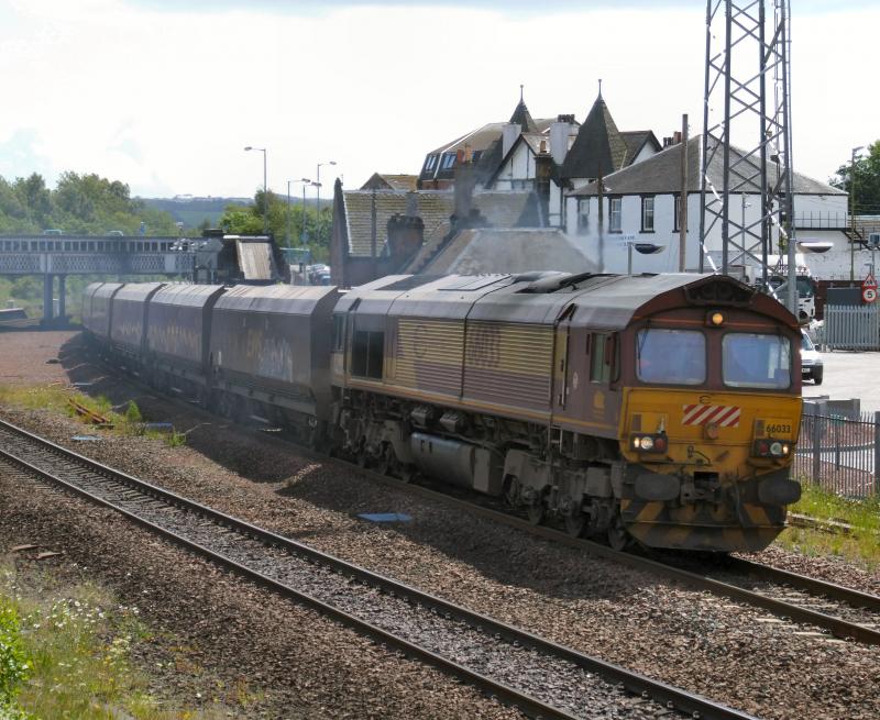 66033 with 6G07 for Longannet: 66033 with 6G07 for Longannet Photo of 66033 with 6G07 for Longannet