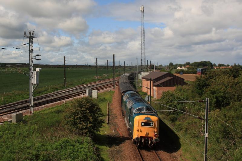 55022 at Drem: 55022 on the rear with 47804 leading 5Z65 10.42 North Berwick to Boness at Drem Jct on 29/05/2011 during a brief sunny spell Photo of 55022 at Drem