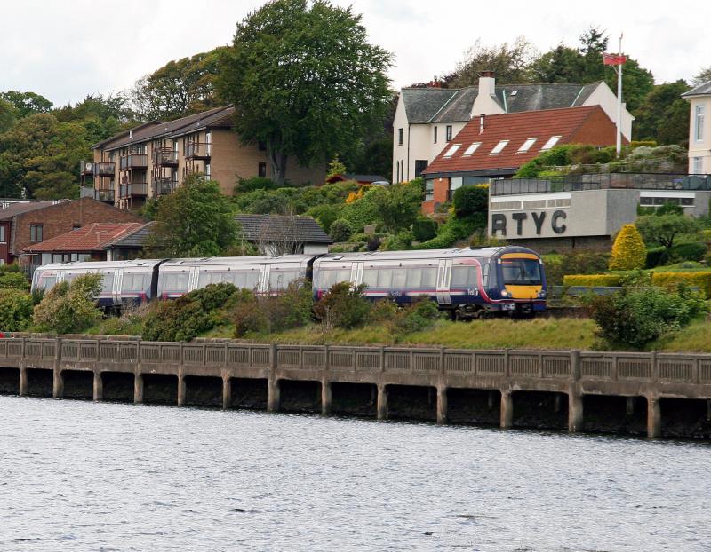 Class 170 passing the Royal Tay Yacht Club, Dundee by S.Braid: Heading North at West Ferry, Dundee on the 30th May 2011 Photo of Class 170 passing the Royal Tay Yacht Club, Dundee by S.Braid