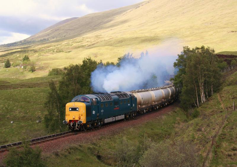 55022 6E45 Achallader:
Less than a minute after the sun went, 55022 passes Achallader working 6E45 Fort William to North Blyth (as far as Mossend) on 30th May 2011
Photo of 55022 6E45 Achallader