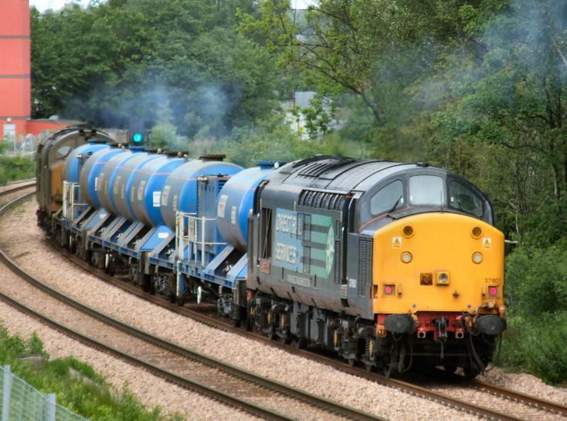37601 & 611 in Alloa loop with the RHTT.: 37601 & 611 in Alloa loop with the RHTT. Photo of 37601 & 611 in Alloa loop with the RHTT.