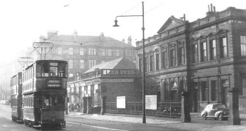 Hyndland old station: The entrance on Hyndland Road with a couple of caurs thrown in for good measure. I think it was the 5 and 10 routes that passed here if memory serves right!!! Photo of Hyndland old station