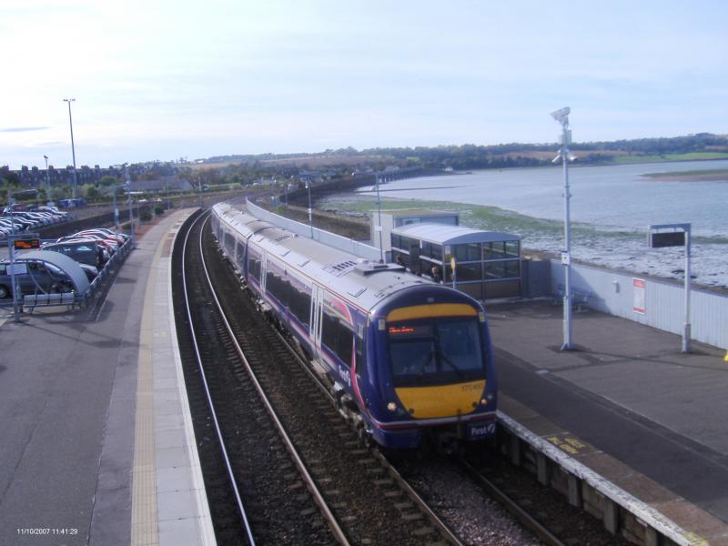 170 at Montrose: 170 410 stops at Montrose station with a QueenSt- Aberdeen service. Photo of 170 at Montrose