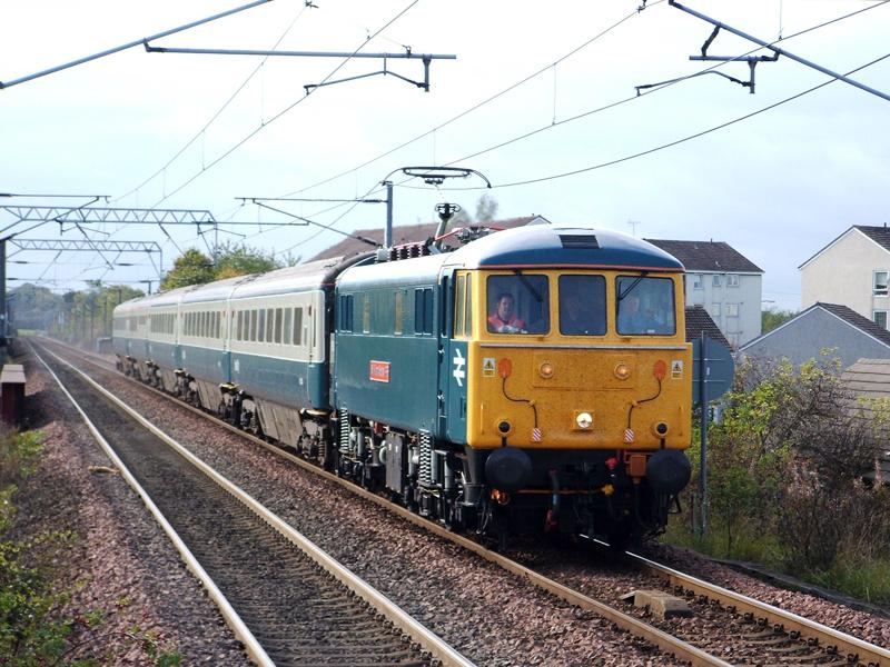 86101 at Wester Hailes: 86101 on 5Z86 0930 Crewe - Doncaster with 5 Mk3s 12014, 12043, 12038, 10202, 12043. Friday 12/10/2007 at 13:41 Photo of 86101 at Wester Hailes