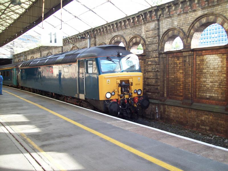 57313: crewe 27 may 2011 Photo of 57313