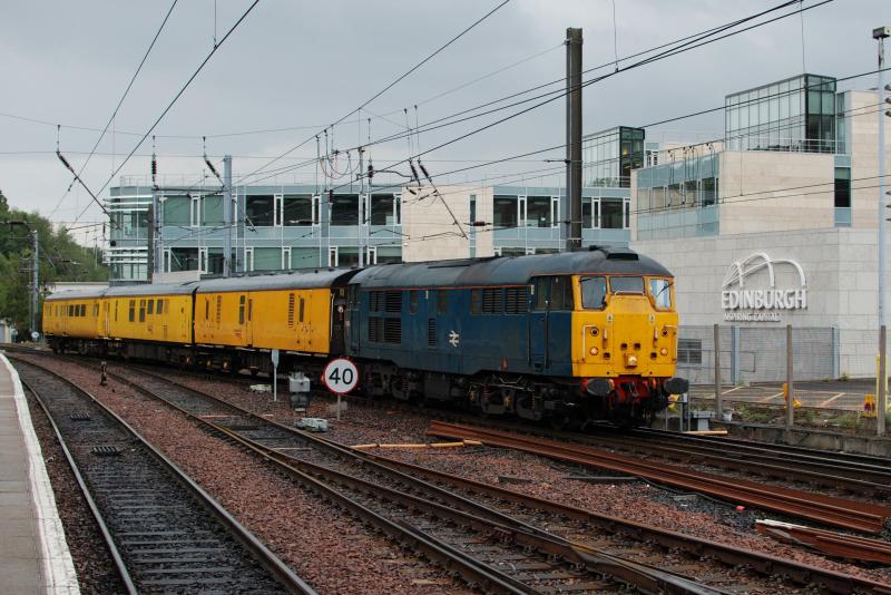 Guess the location...: 31106 is seen at a mystery location. Photo of Guess the location...