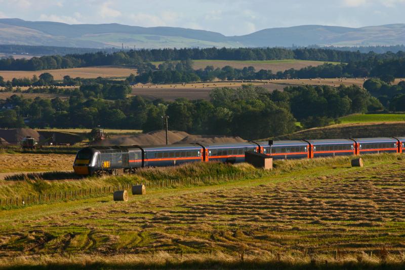 HST approaching Stanley: Photo of HST approaching Stanley