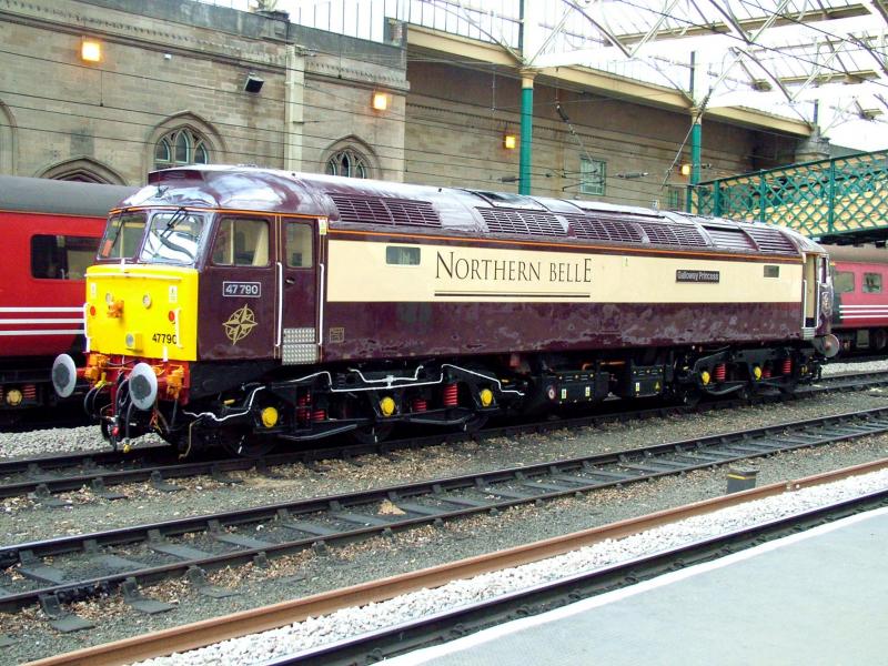 47790 at Carlisle: In a condition which credits the staff at Kingmoor. 47790 waits at Carlisle to take over the 1Z47 Norhern Belee Charter from London Euston to Helensurgh on Saturday 2nd July 2011 Photo of 47790 at Carlisle