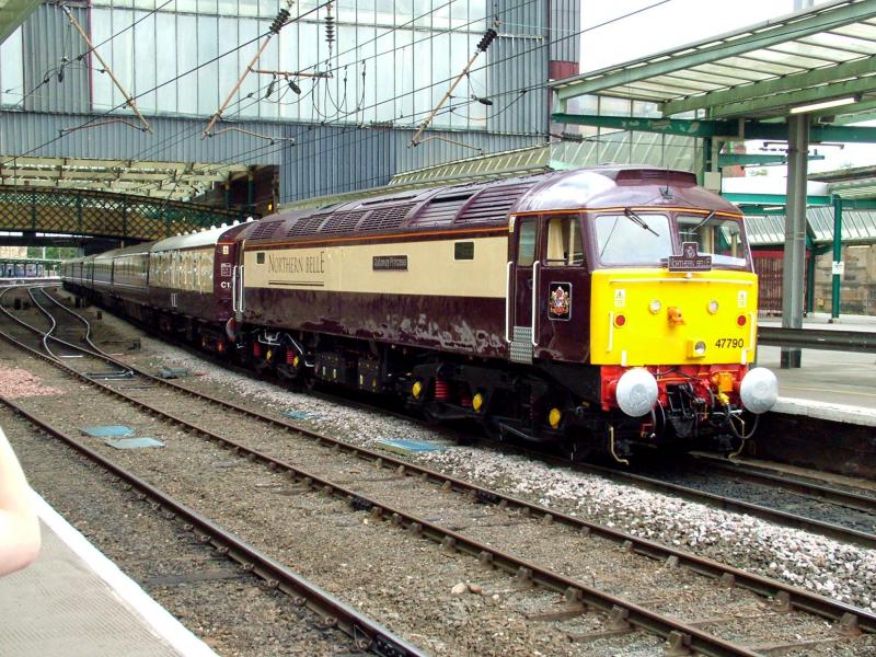 47790 at Carlisle: In resplendant condition, a credit to the DRS staff at Kingmoor. 47790 waits with the Northern Belle departure from London Euston to Helensburgh on Saturday 2nd July 2011. Photo of 47790 at Carlisle