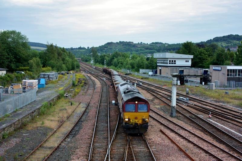 66114 6K13 mossend-montrose: Photo of 66114 6K13 mossend-montrose