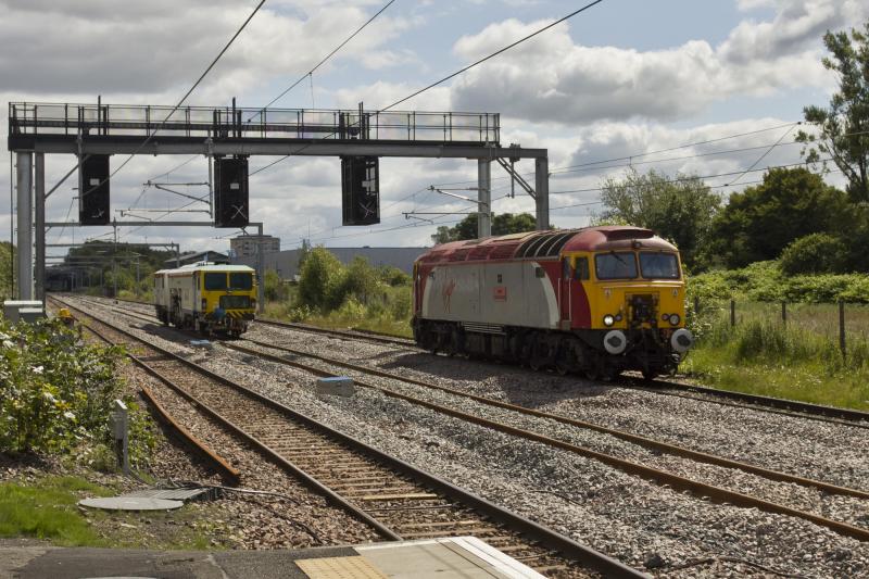 57307 & DR 73941: 0Z57
11:45 Polmadie to Kilmarnock (Barclay Sdgs) At Cardonald 01.07.11 Photo of 57307 & DR 73941